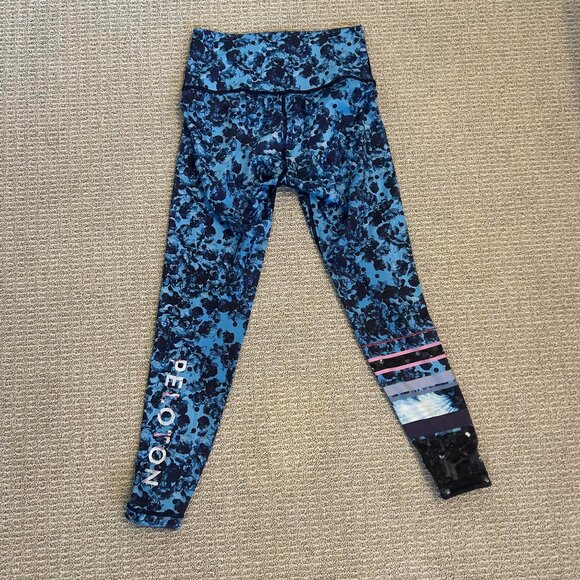 Peloton x WITH leggings - Reversible - Picture 6 of 11